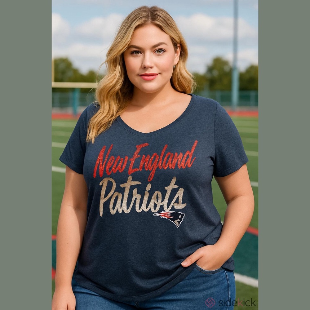 New England Patriots Women's Navy Tee